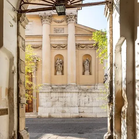 No Other Place - Palazzo Storico Nyaraló