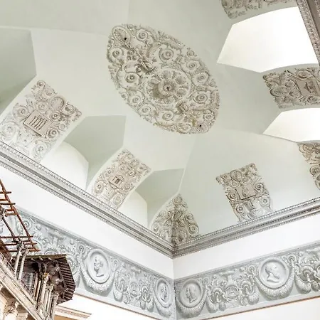 No Other Place - Palazzo Storico Nyaraló